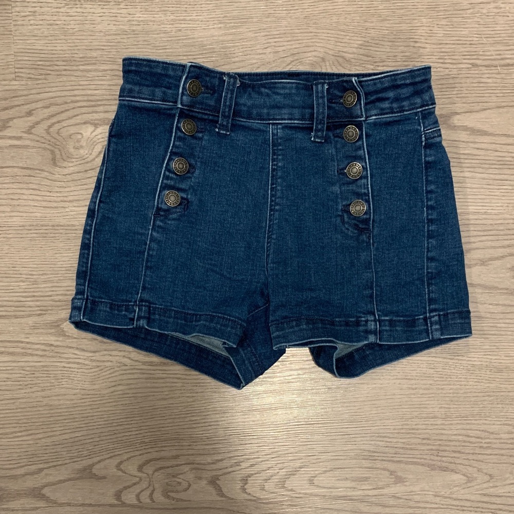 AMERICAN EAGLE OUTFITTERS - super stretch jean shorts, size 2, perfect condition